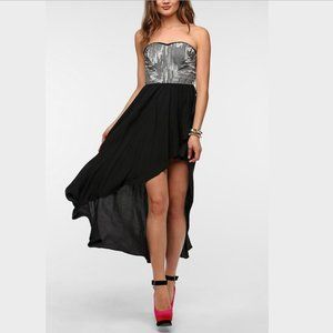 Urban Outfitters Strapless Hi Low Side Item #3060